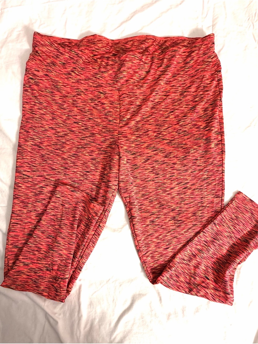 Livi Active Pink Space-Dye Capri Leggings